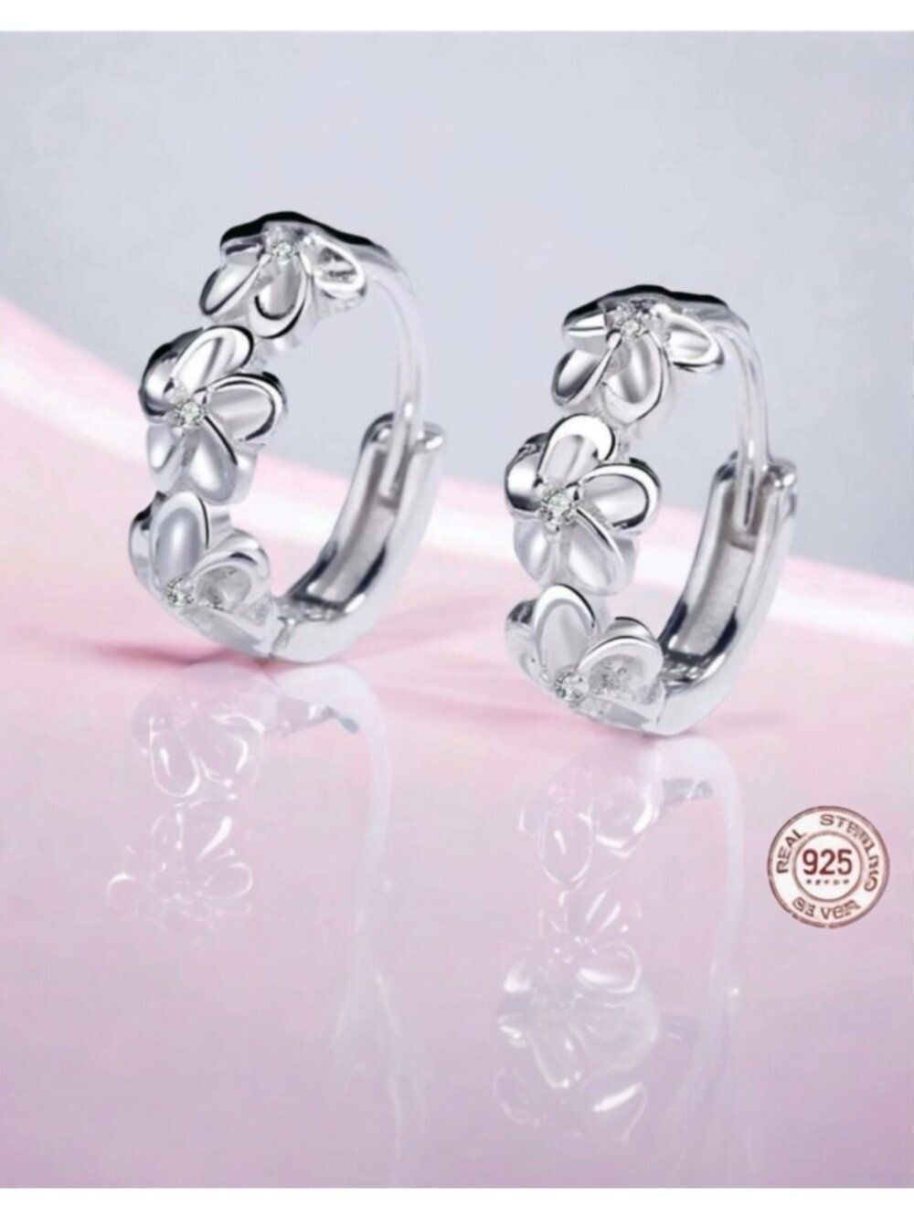 NEW Dainty Flower Huggie Hoop Earrings S 925 Sterling Silver Everyday Delicate
